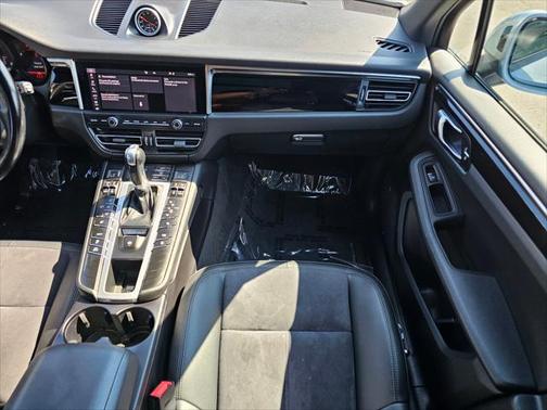 2021 Porsche Macan Base