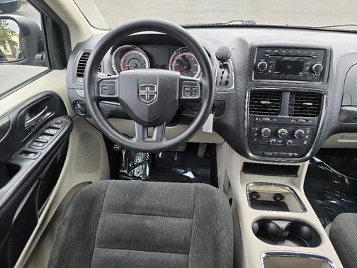 Billet Silver Clearcoat Metallic 2016 Dodge Grand Caravan SXT