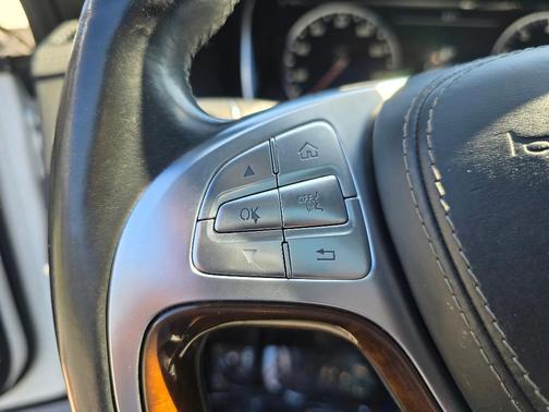 designo Diamond White Metallic 2015 Mercedes-Benz S-Class S 550 4MATIC
