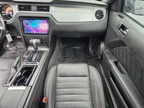 2012 Ford Mustang V6 Premium