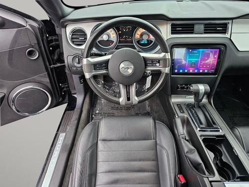 2012 Ford Mustang V6 Premium