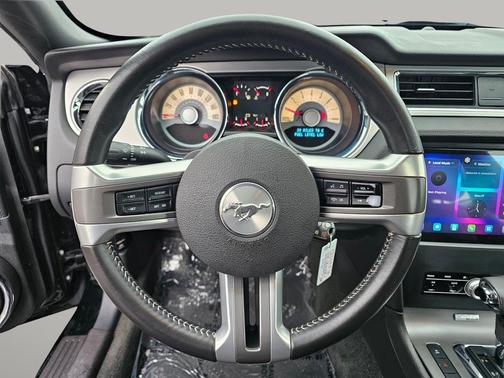 2012 Ford Mustang V6 Premium