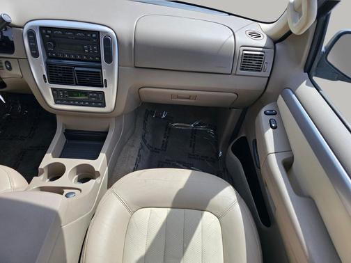 2004 Mercury Mountaineer Premier