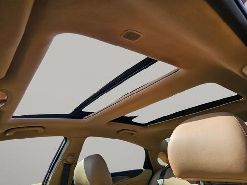 2013 Hyundai SONATA Hybrid Limited