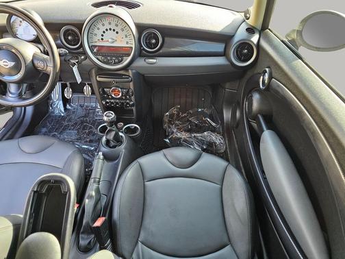 2011 MINI Cooper S Base