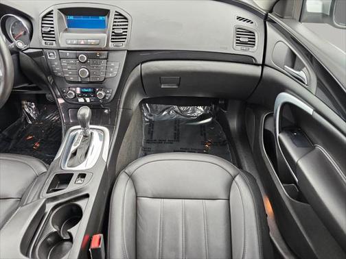 2012 Buick Regal Premium 1