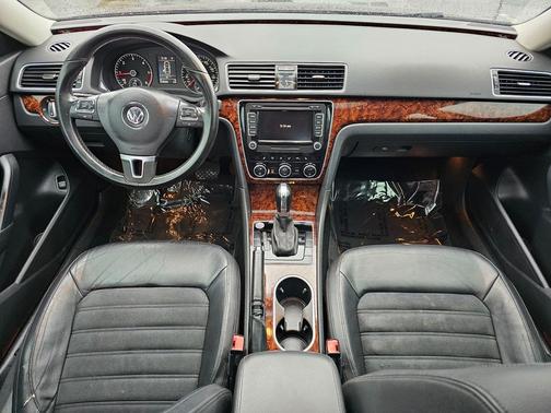 2013 Volkswagen Passat 2.0 TDI SEL Premium