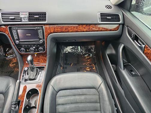 2013 Volkswagen Passat 2.0 TDI SEL Premium