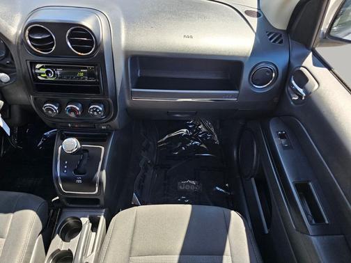 2012 Jeep Compass Sport