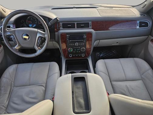 2011 Chevrolet Suburban 1500 LT