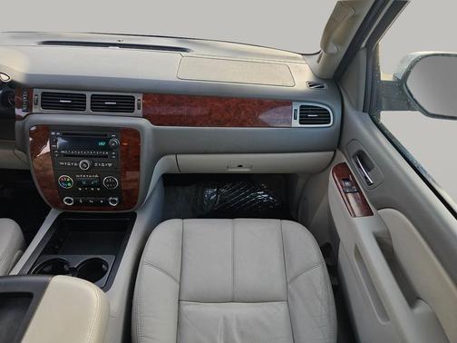 2011 Chevrolet Suburban 1500 LT