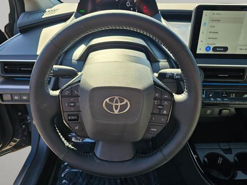 2025 Toyota Prius XLE