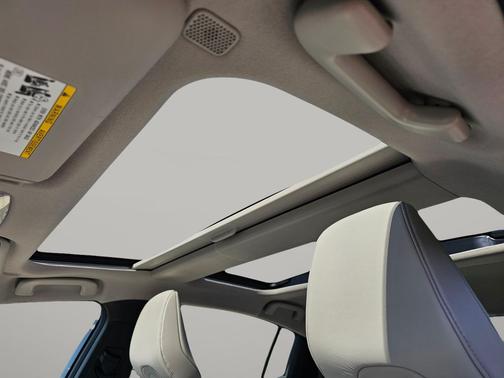 2025 Toyota Prius XLE