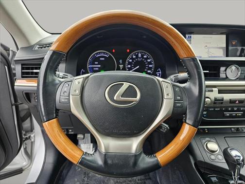 2014 Lexus ES 300h Base