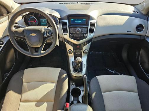 2015 Chevrolet Cruze LS