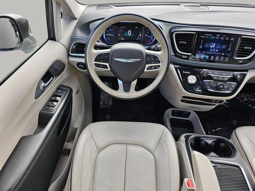 2018 Chrysler Pacifica Hybrid Limited