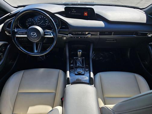 2021 Mazda Mazda3 FWD w/Preferred Package