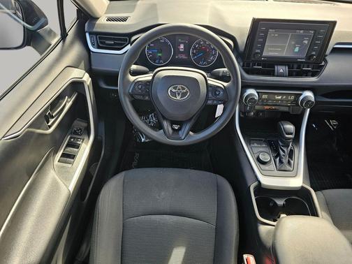 2020 Toyota RAV4 Hybrid LE