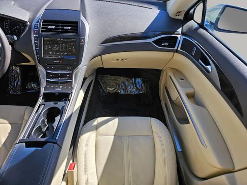 2014 Lincoln MKZ Base