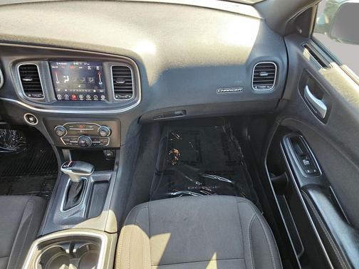 2017 Dodge Charger SXT
