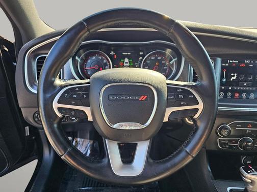 2017 Dodge Charger SXT