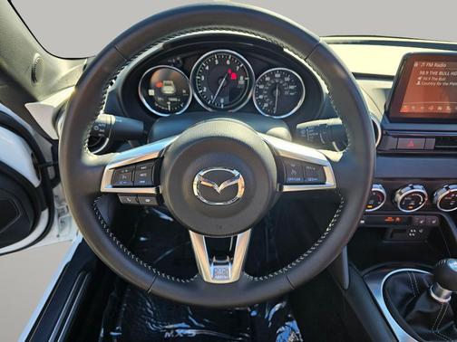 2023 Mazda MX-5 Miata RF Grand Touring