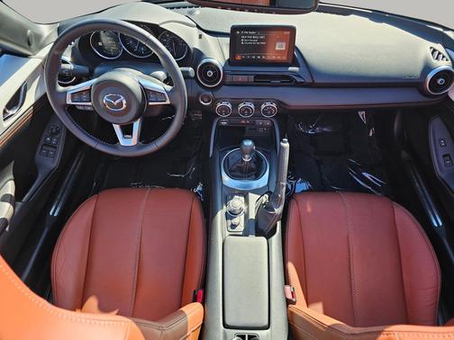 2023 Mazda MX-5 Miata RF Grand Touring
