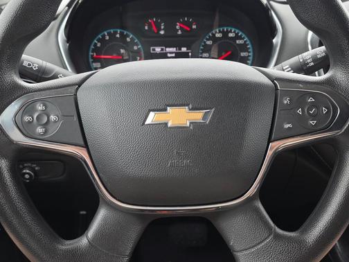 Summit White 2018 Chevrolet Traverse LS Fleet