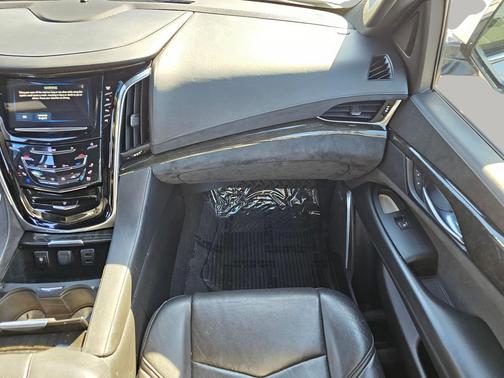 2018 Cadillac Escalade Platinum