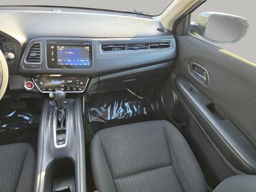 Crystal Black Pearl 2016 Honda HR-V EX