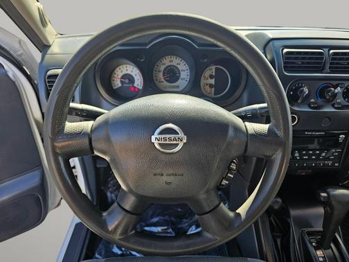 2004 Nissan Frontier S/C Crew Cab
