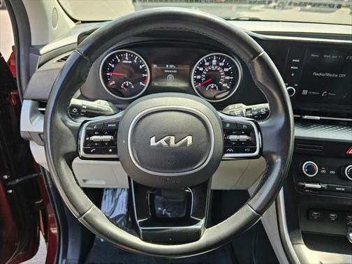 2022 Kia Carnival LXS