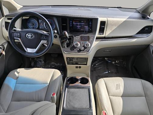 Salsa Red Pearl 2016 Toyota Sienna XLE Premium