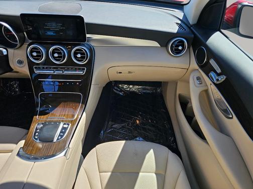 designo Cardinal Red Metallic 2021 Mercedes-Benz GLC 300 Base 4MATIC