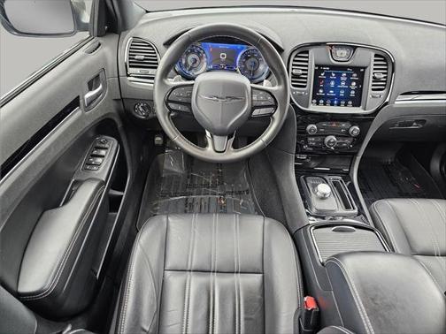 2020 Chrysler 300 S
