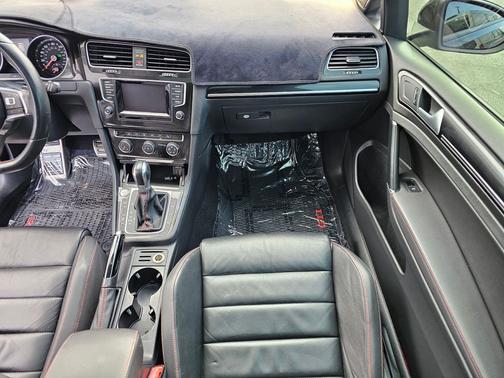 2015 Volkswagen Golf GTI 2.0T SE 2-Door