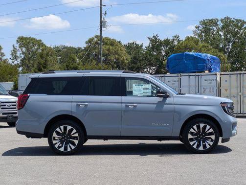 2025 Ford Expedition Platinum