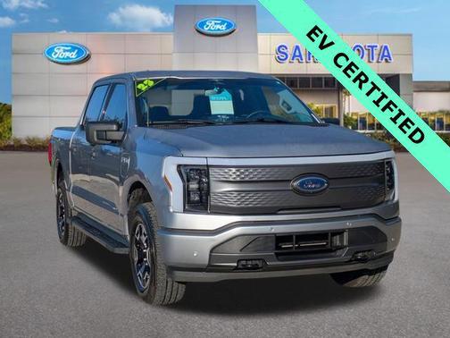 2023 Ford F-150 Lightning XLT