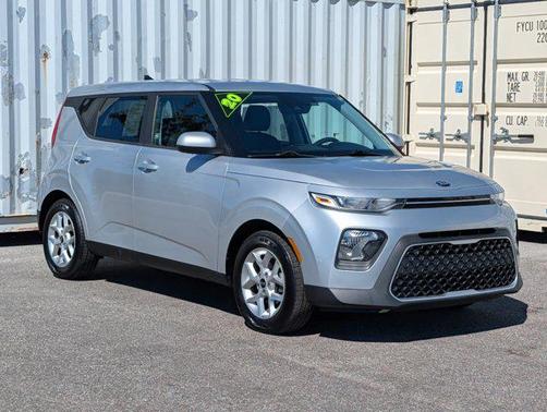 Sparkling Silver 2020 Kia Soul S