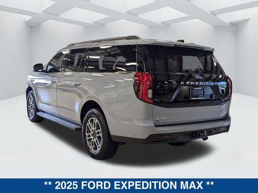 2025 Ford Expedition Max Active 4x2
