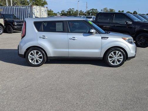 2015 Kia Soul +