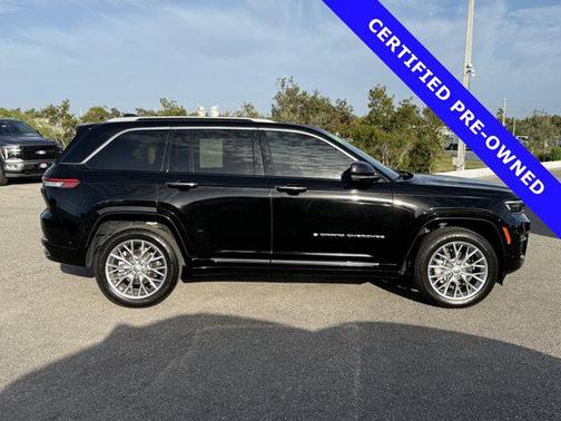 2022 Jeep Grand Cherokee Summit