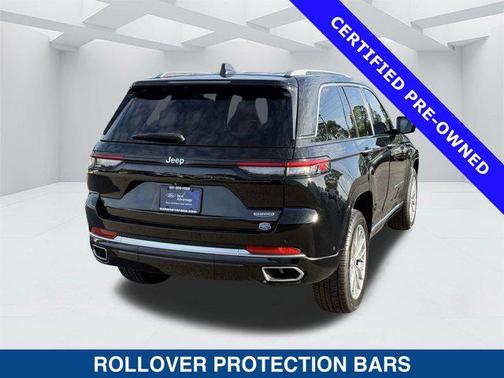 2022 Jeep Grand Cherokee Summit