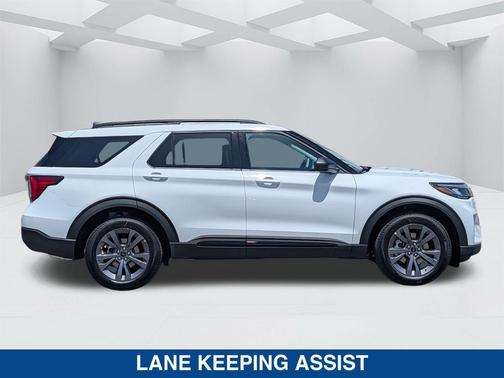 Oxford White 2026 Ford Explorer Active