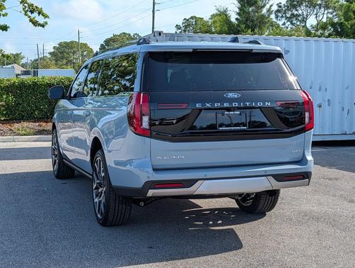 GLACIER GRAY MET TRI-COAT 2026 Ford Expedition Max Platinum