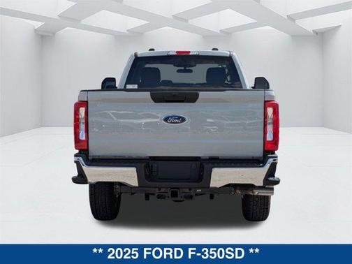 2025 Ford F-350 XLT