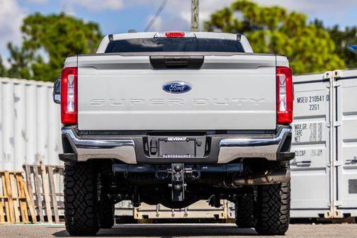 2025 Ford F-350 XLT