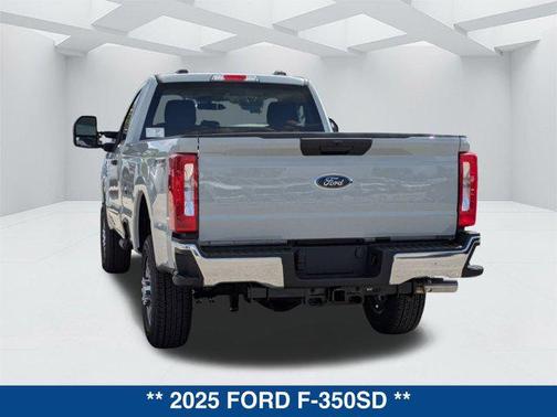 2025 Ford F-350 XLT