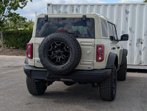 DESERT SAND 2026 Ford Bronco Badlands