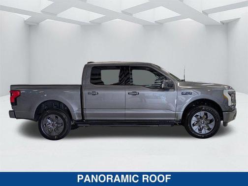 2025 Ford F-150 Lightning LARIAT